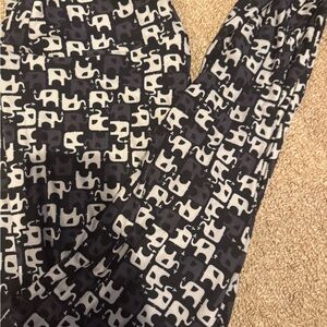 LuLaRoe Black and White Elephant Pattern Leggings